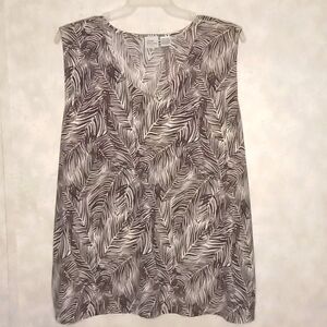 Womens Plus Size Sleeveless palm leaf shirt, brown and tan